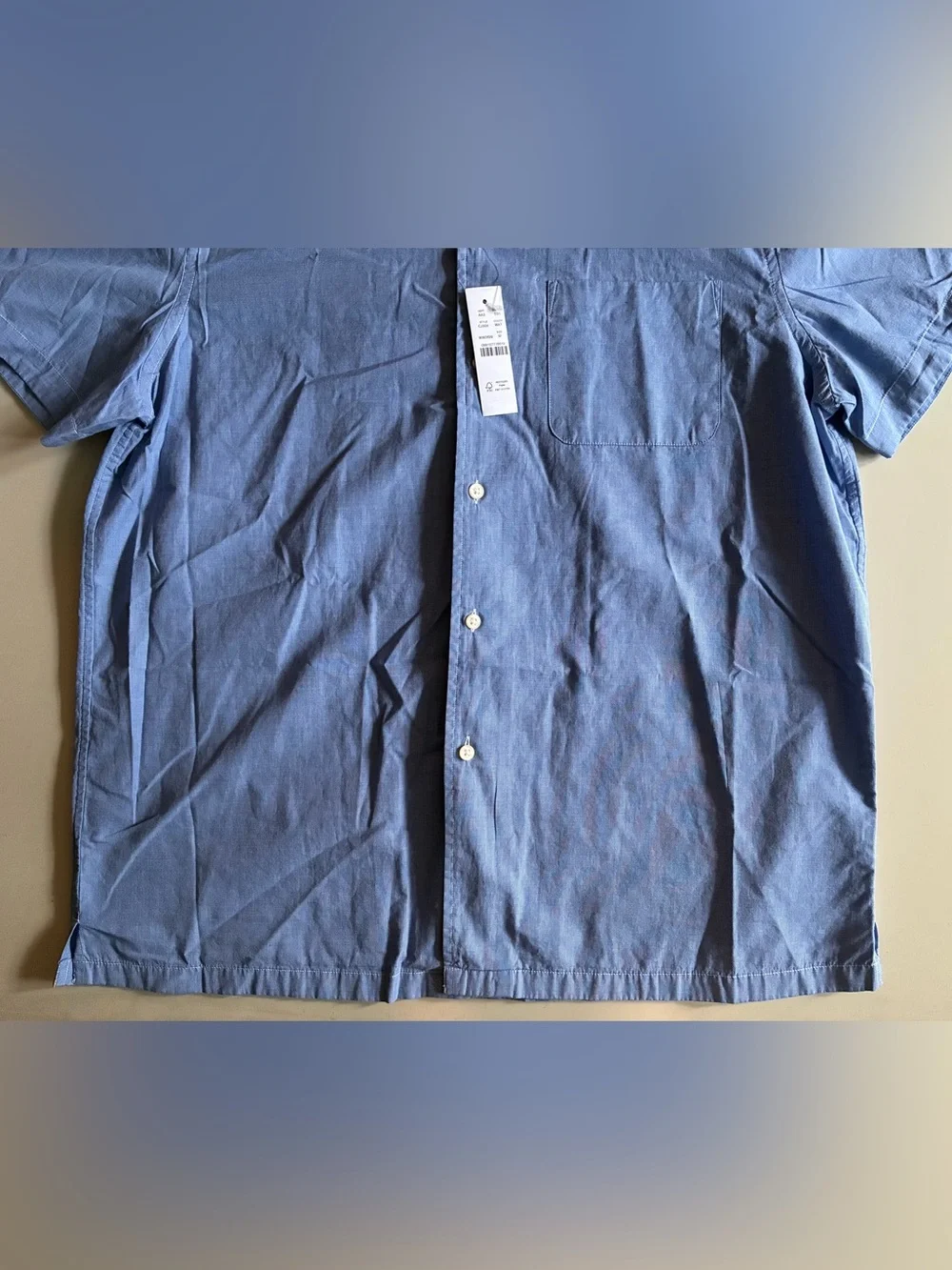 J.Crew Men's Short-sleeve Cotton Poplin Camp-collar Shirt . M. New without tags.